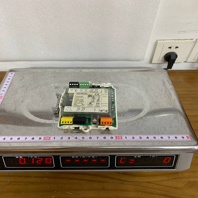 Siemens FDCI0223 I/O Module (2-Channel) - Image 2