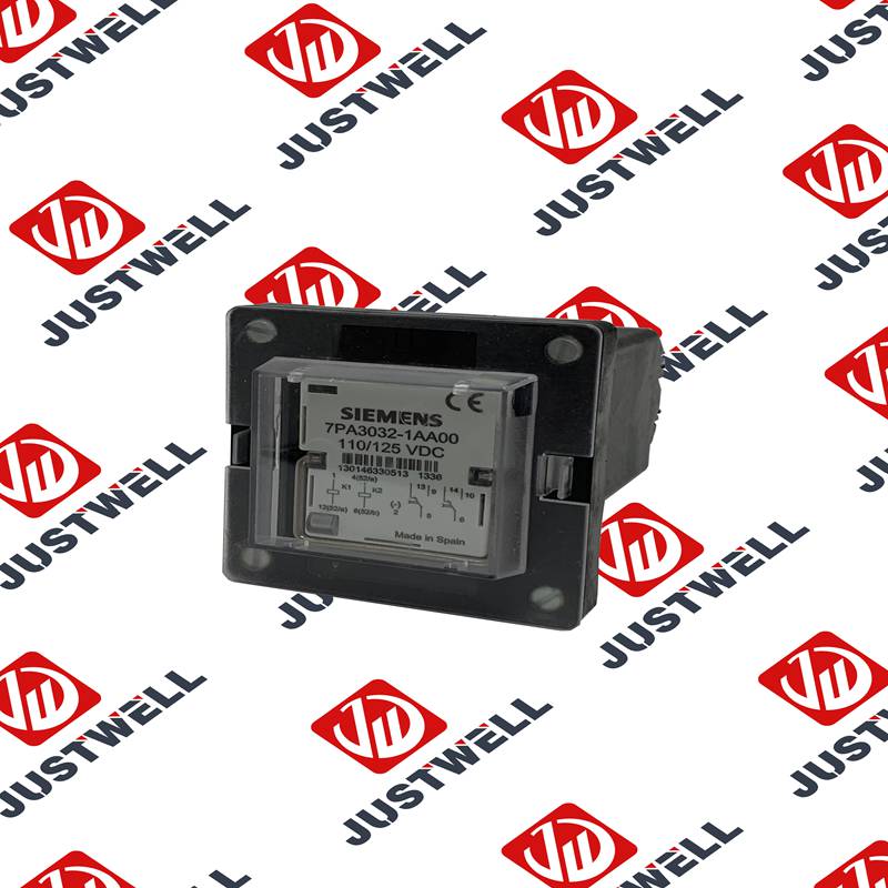 SIEMENS 7PA3032-1AA00 Protective Relay Device