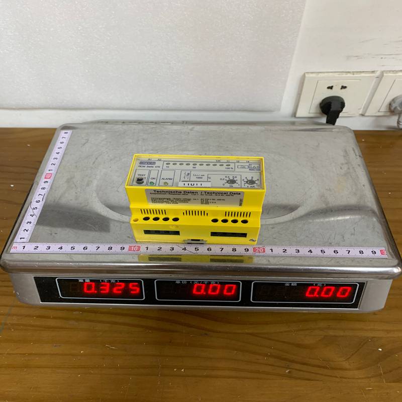 BENDER RCM470LY Residual Current Monitor - Image 2