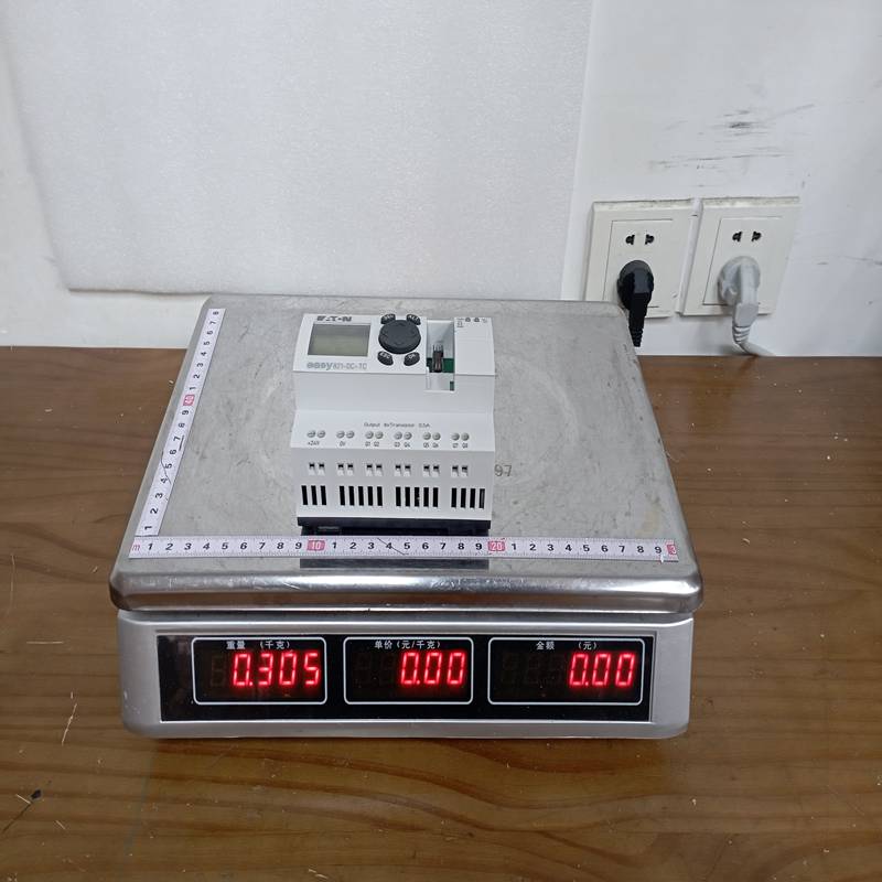 Eaton 821-DC-TC Programmable Relay - Image 2