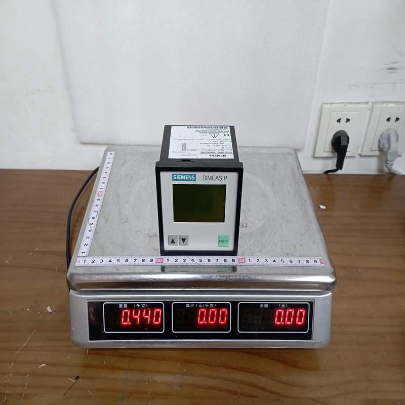 Siemens 7KG7750-0AA01-0AA1/CC Multi-functional Power Meter - Image 2