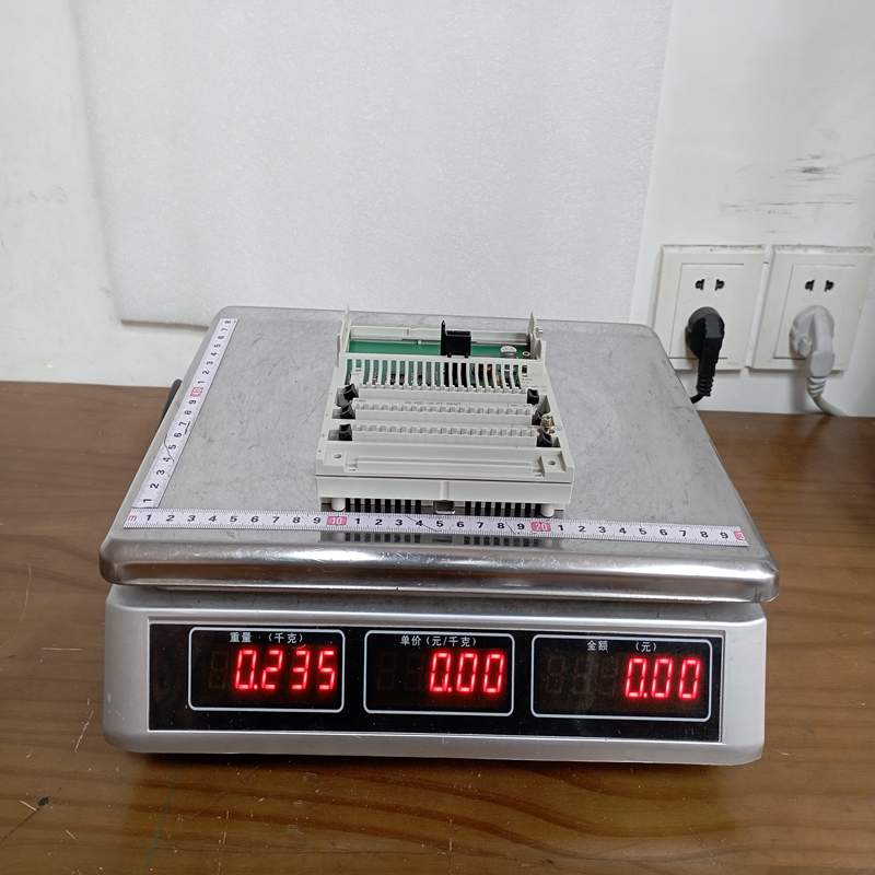 Schneider 170ADI34000 16-point 24VDC Digital Input Module - Image 2