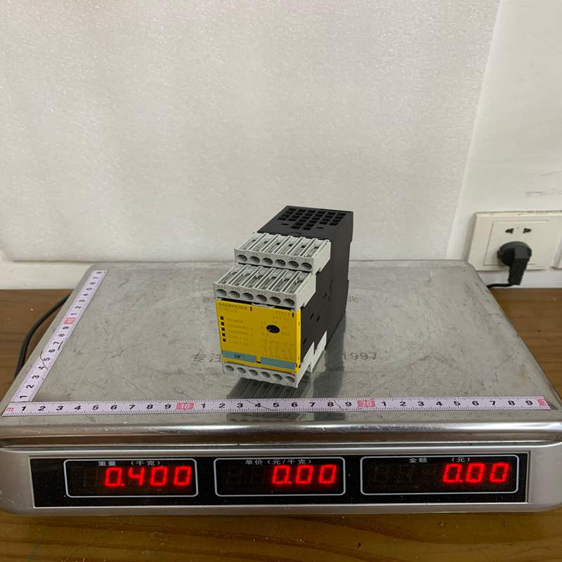 Siemens 3TK2827-1BB40 Safety Relay - Image 2