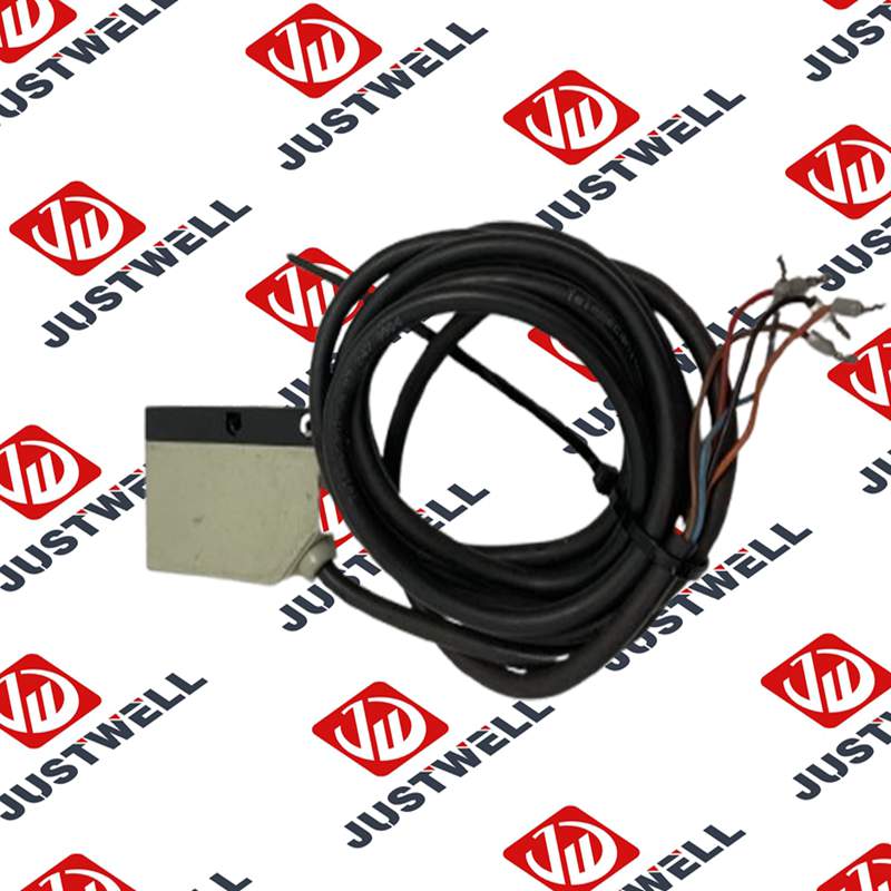 Telemecanique XULM06031 Photoelectric Sensor
